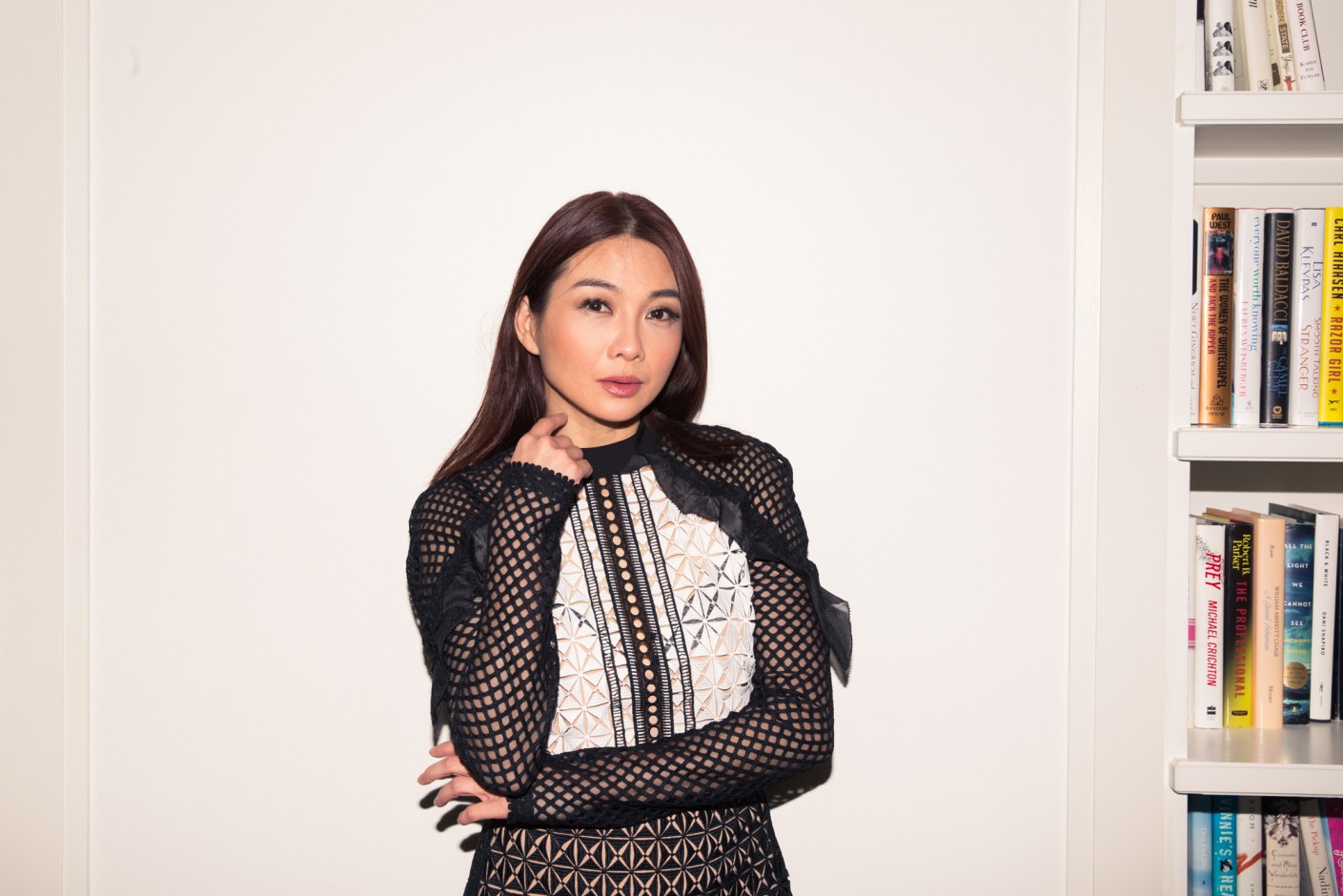 frye sabrina tan