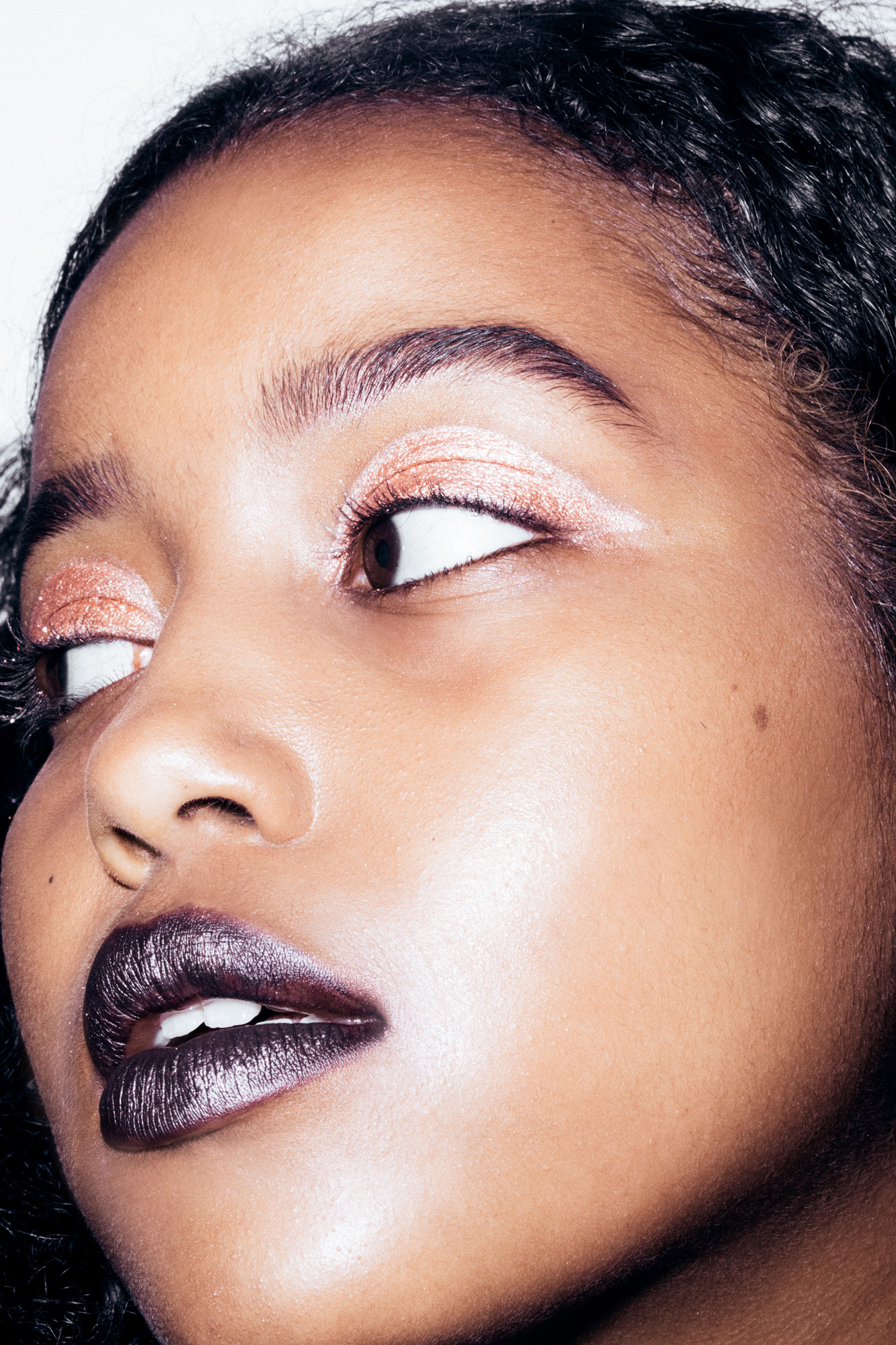 How to Wear Fall’s Metallic Lipstick Trend - Coveteur