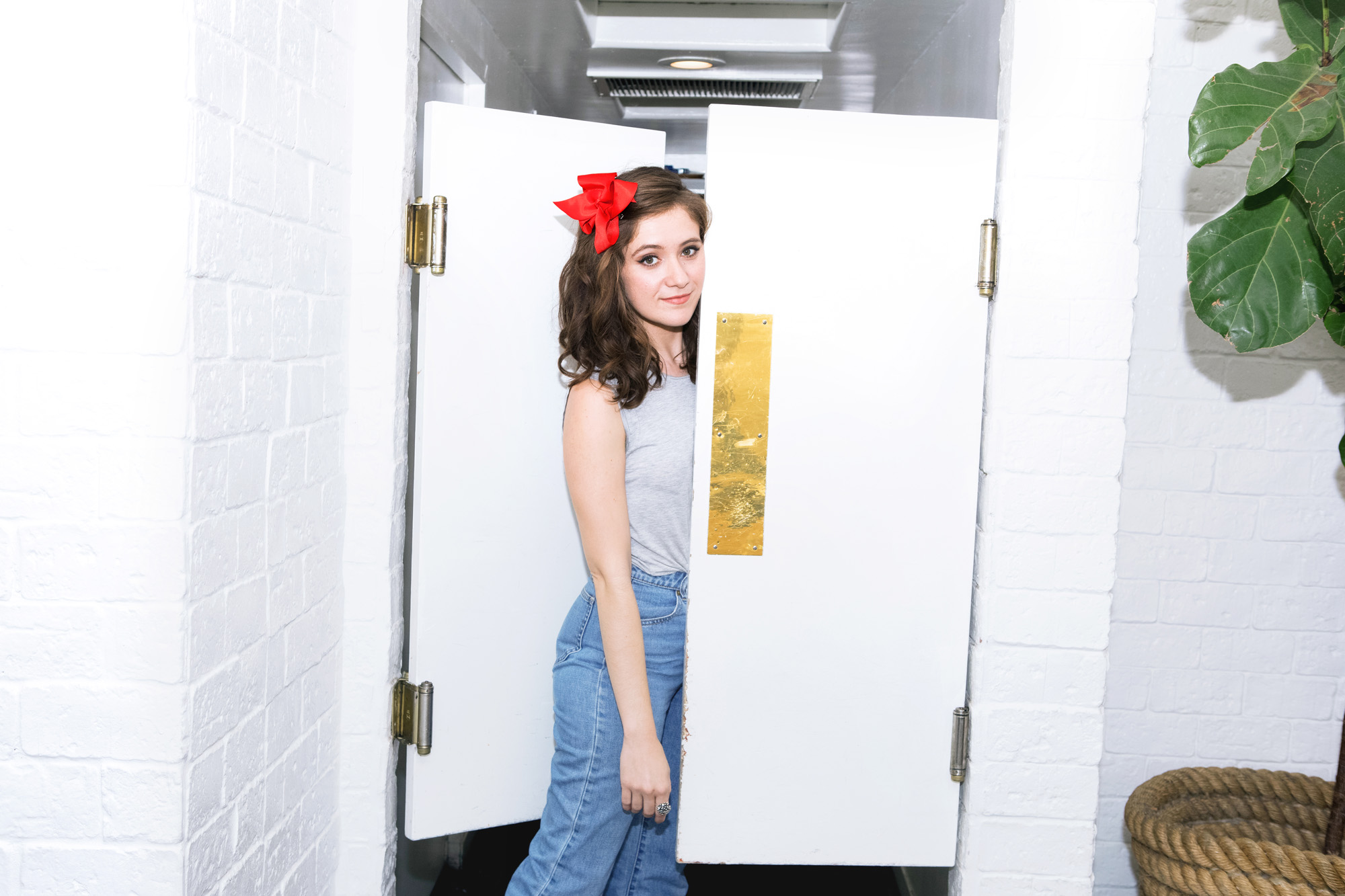 Noël Wells Talks Comedy Writing Films And More Coveteur 1476
