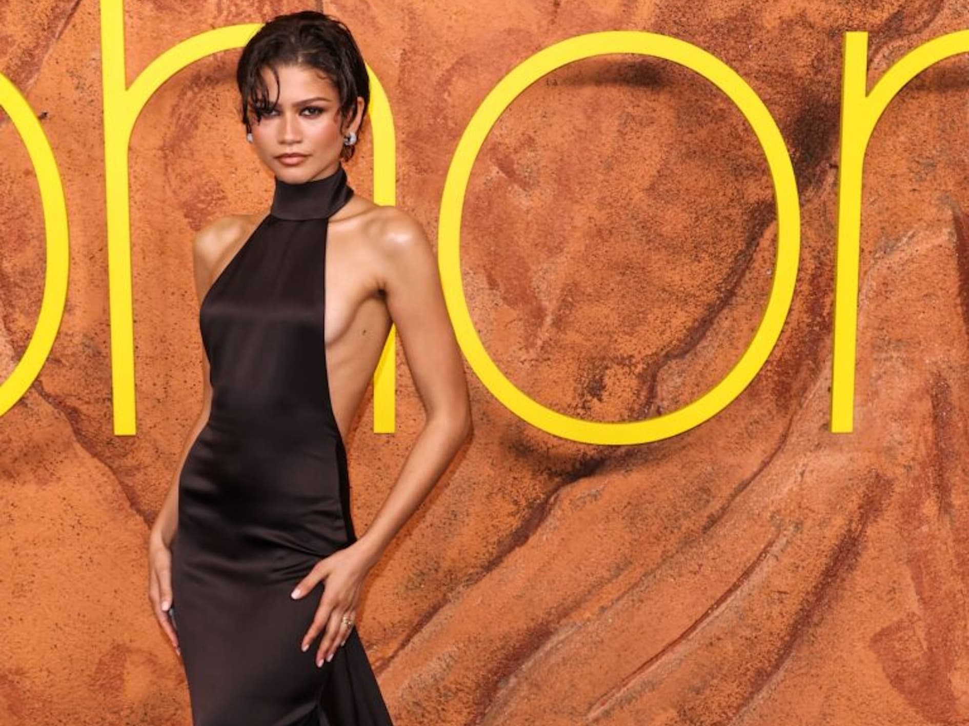 BLU A124601077 1 767x1024 1