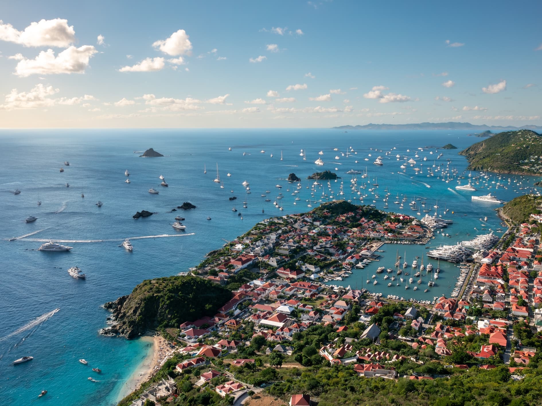 Gustavia NYE 23 %C2%A9Kenzo Khan %40stbarth.pictures