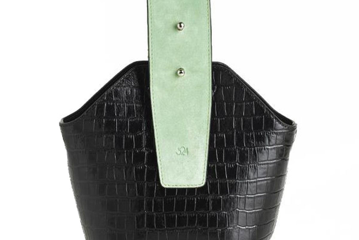 324 new york black croc embossed mini bucket bag