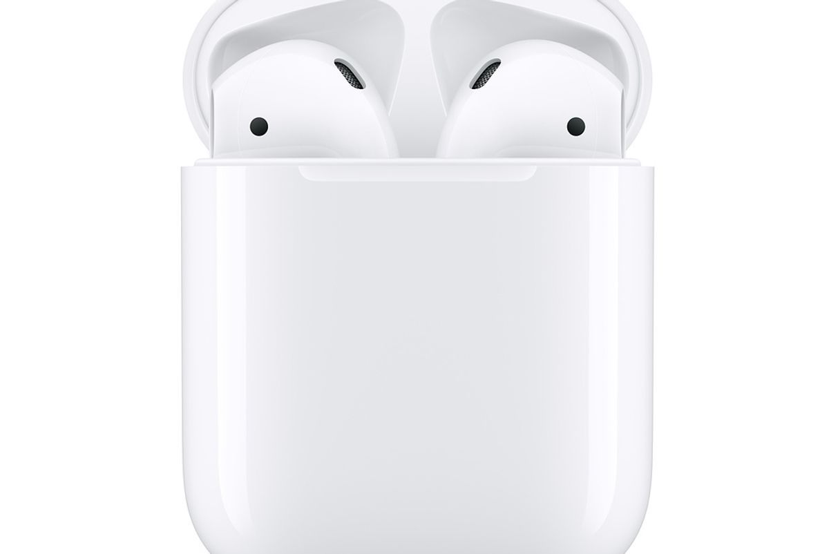 apple airpods with charging case