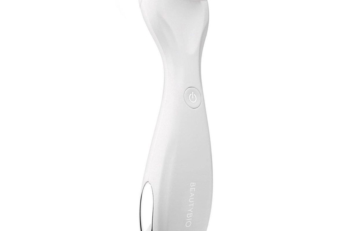 beautybio glopro facial microneedling tool