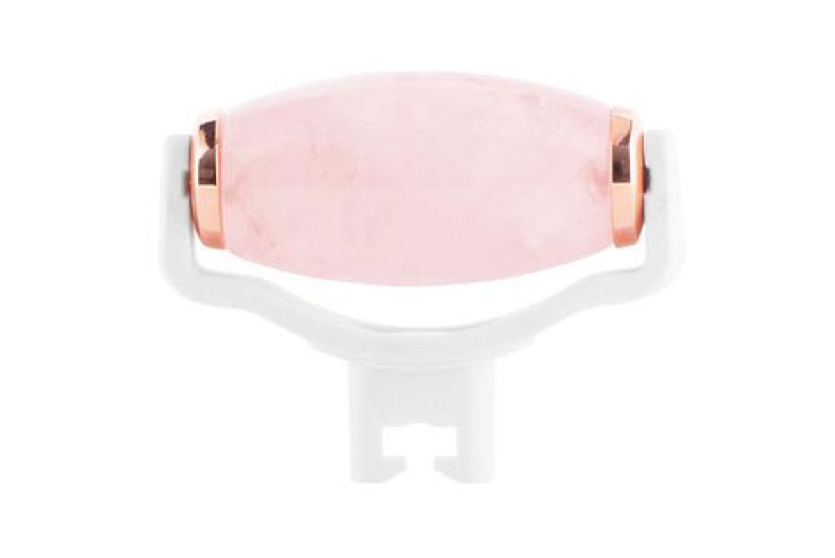 beautybio rose quartz roller