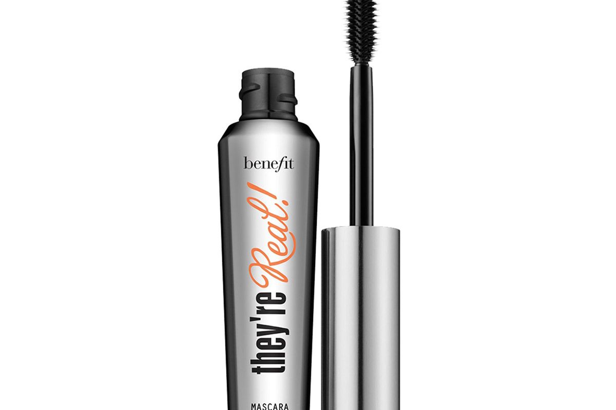 benefit they're real lashes