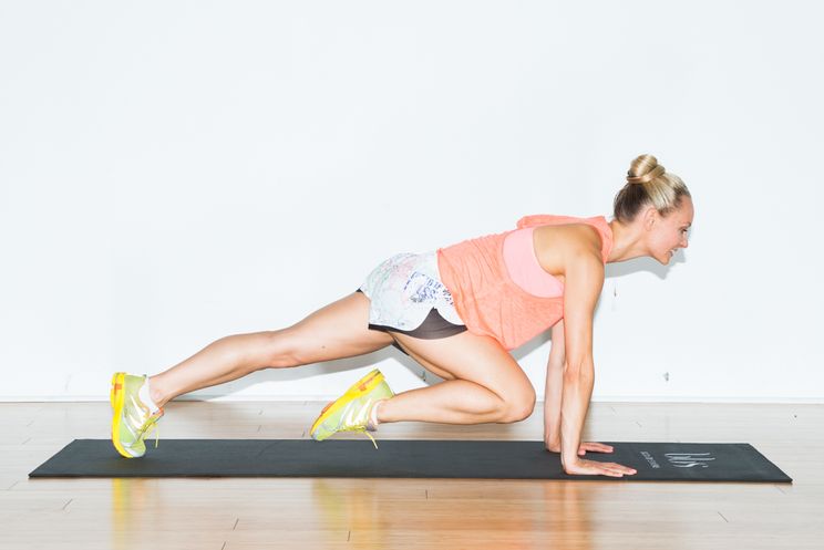Workout GIFS: 8 Exercises from Body By Simone - The Coveteur