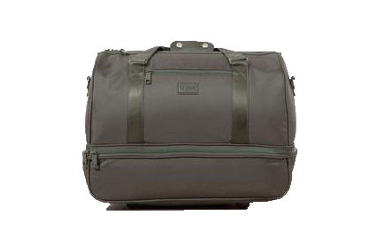 calpak stevyn duffel olive