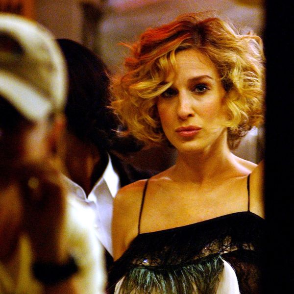 carrie-bradshaw-curly-bob