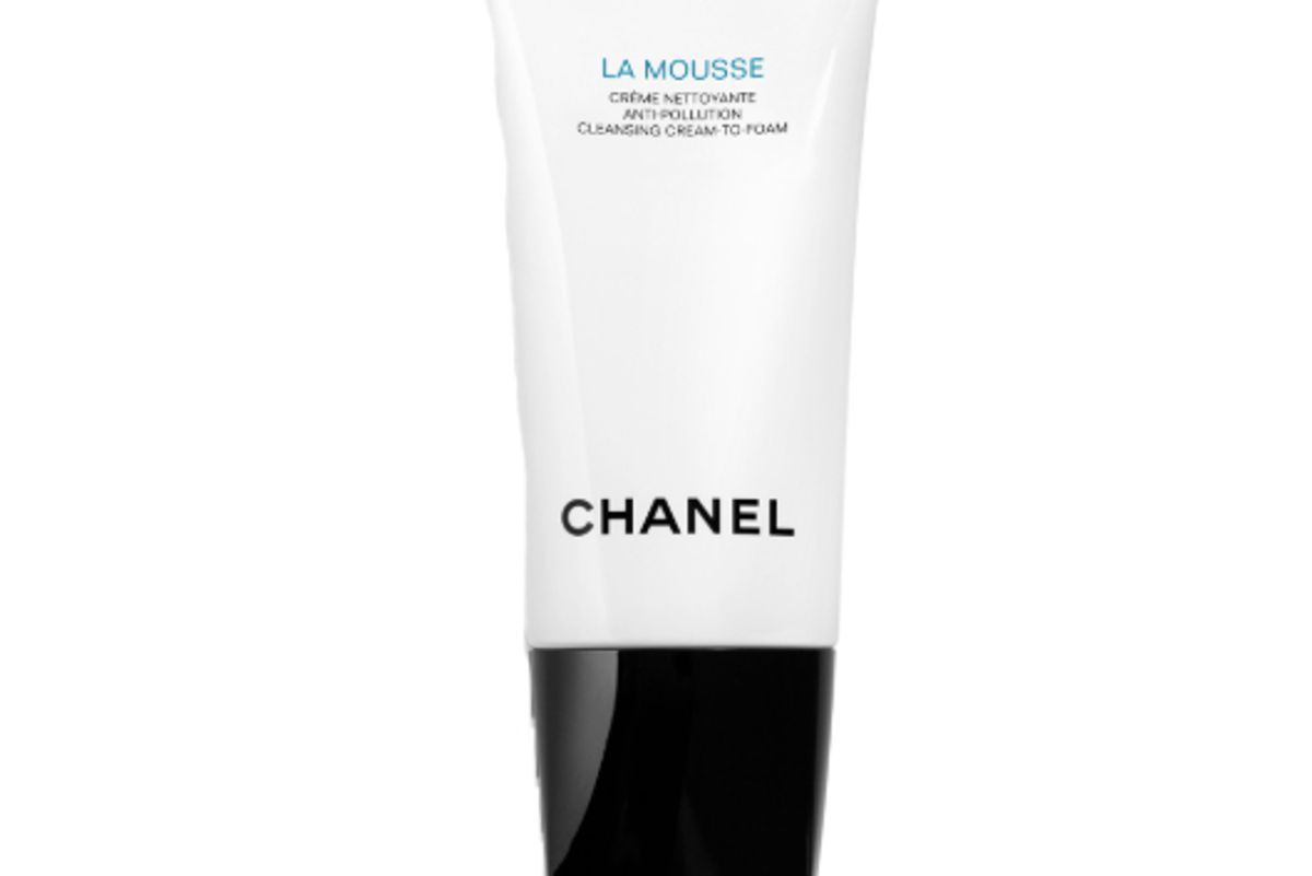 chanel la mousse anti pollution cleansing cream to foam