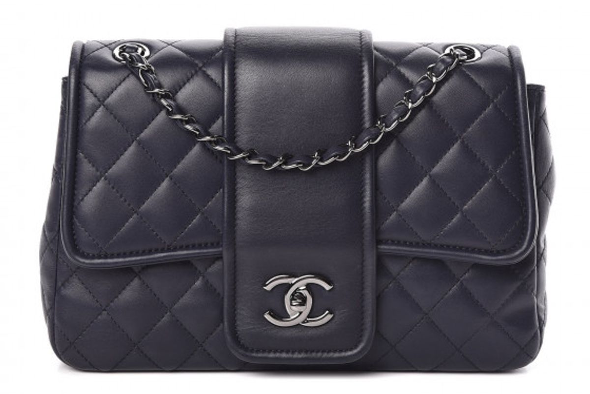 chanel lambskin quilted elementary chic flap