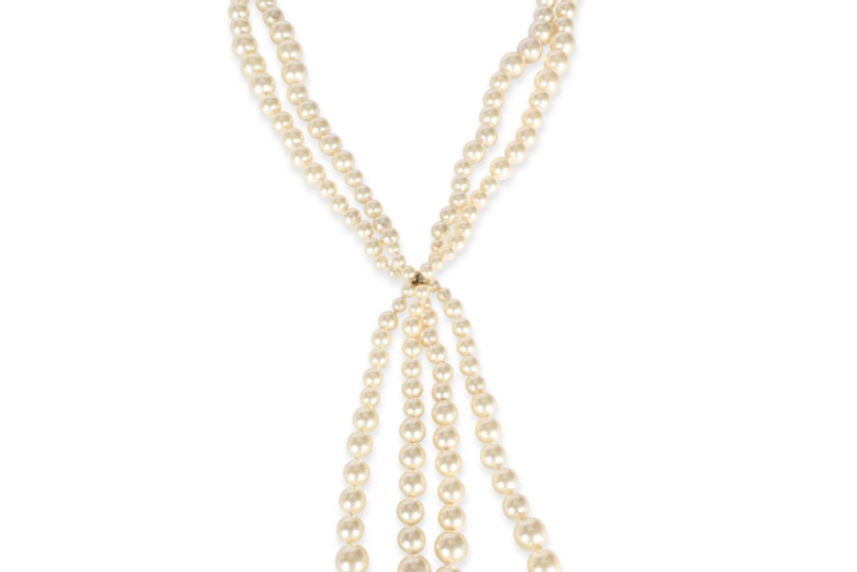 chanel simulated glass pearl lariat necklace