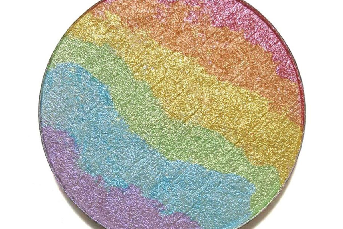 chaos makeup kaleidoscope rainbow highlighter