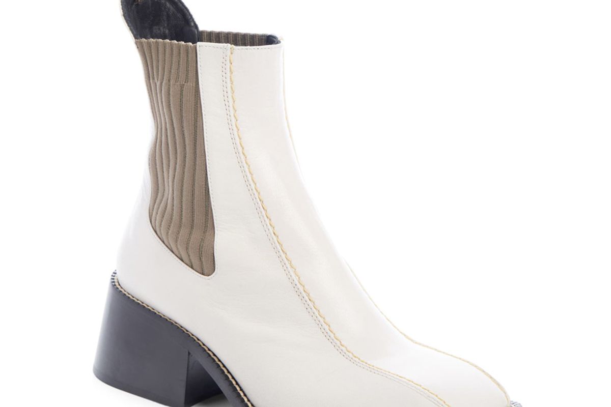 chloe bea chelsea boot