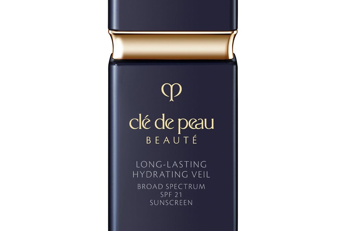 cle de peau beaute long lasting hydrating veil broad spectrum spf 21 sunscreen