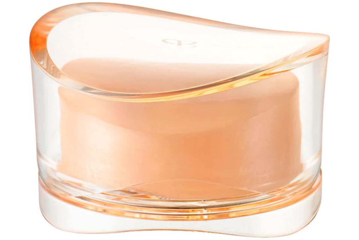 cle de peau beaute synactif soap