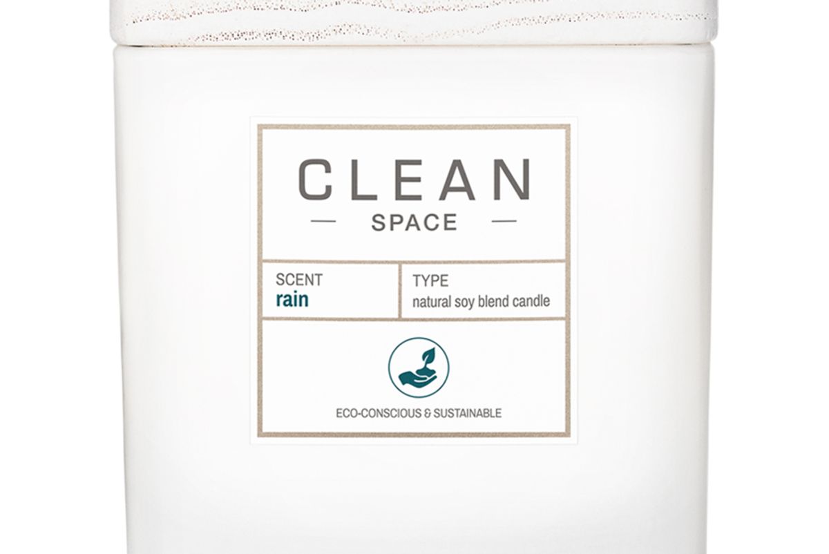clean beauty collective clean space rain natural soy blend candle