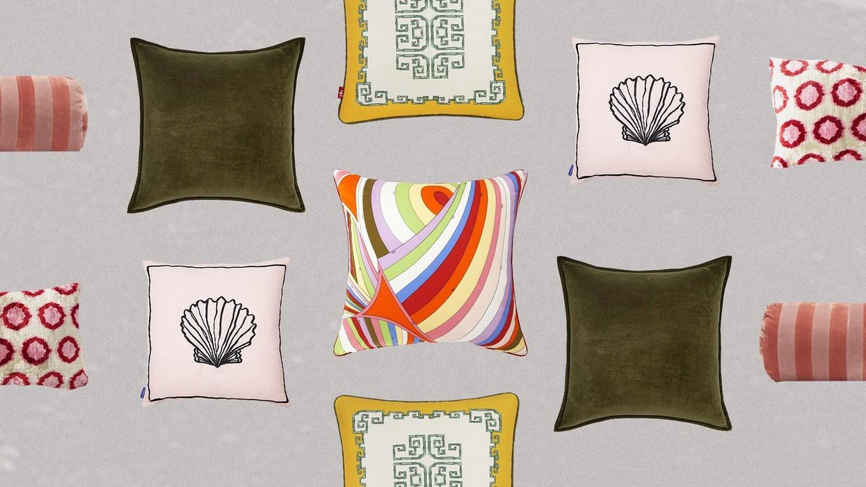 Styling Decorative Pillows and Throws