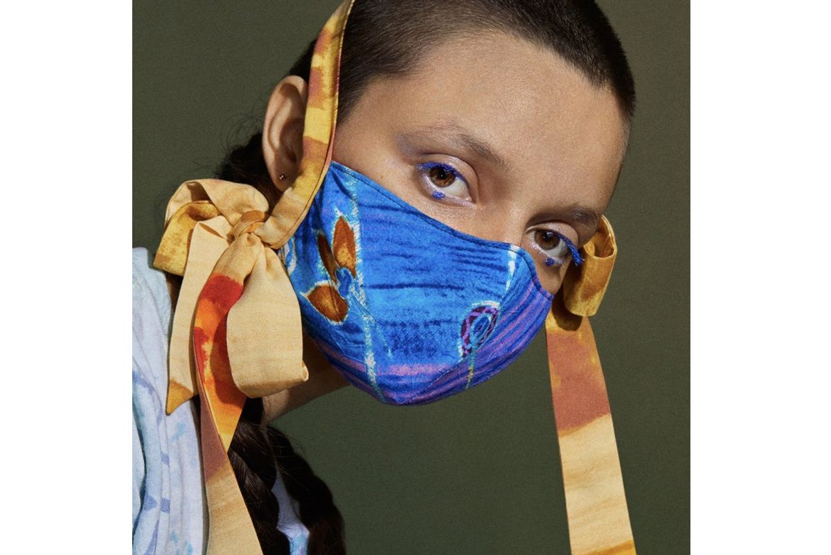 collina strada fashion face mask with bows