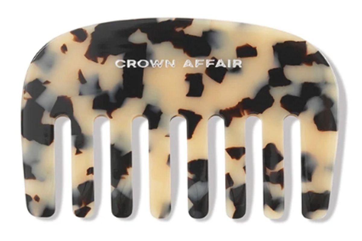 crown affair the comb no 001