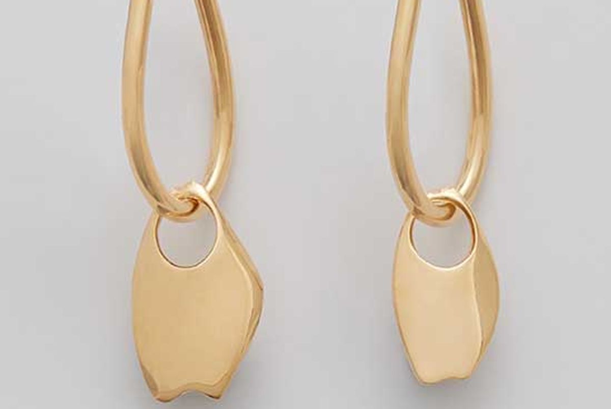 cuyana asymmetrical petal hoop earrings
