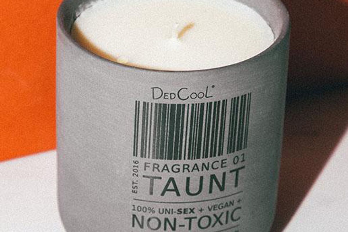 dedcool massage candle 01 taunt