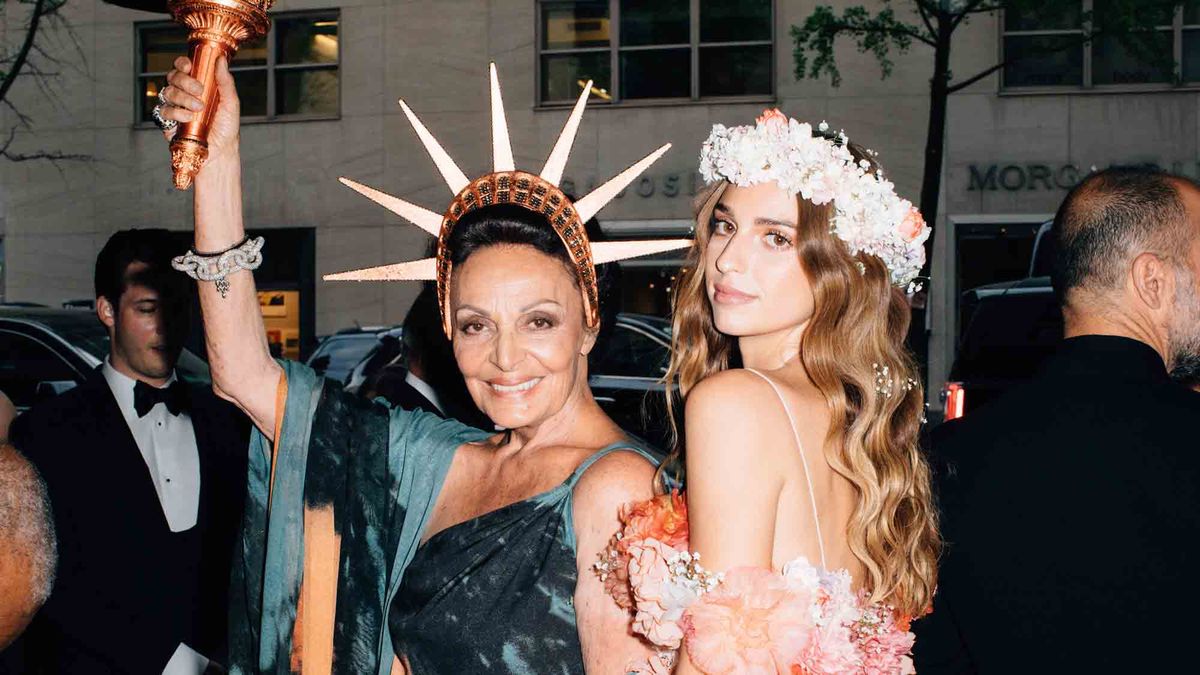 Diane von Furstenberg and Talita Getting Ready for the 2019 Met Gala ...