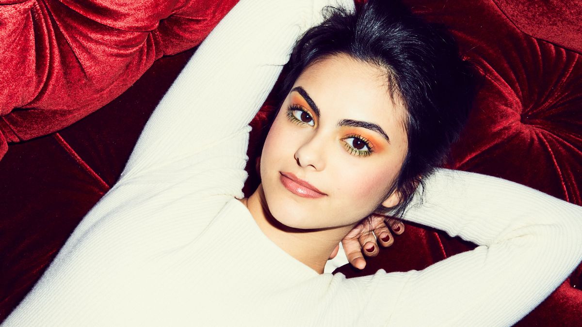 The Surprisingly Wearable Way to Do Orange Eye Shadow
