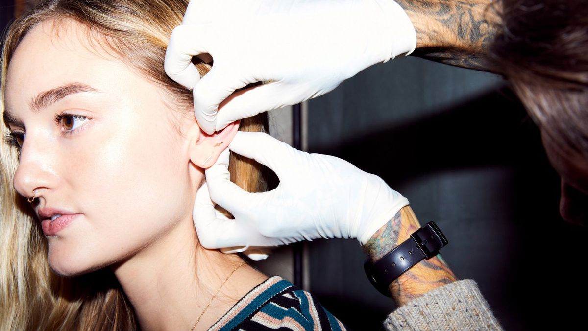 how to style ear piercings