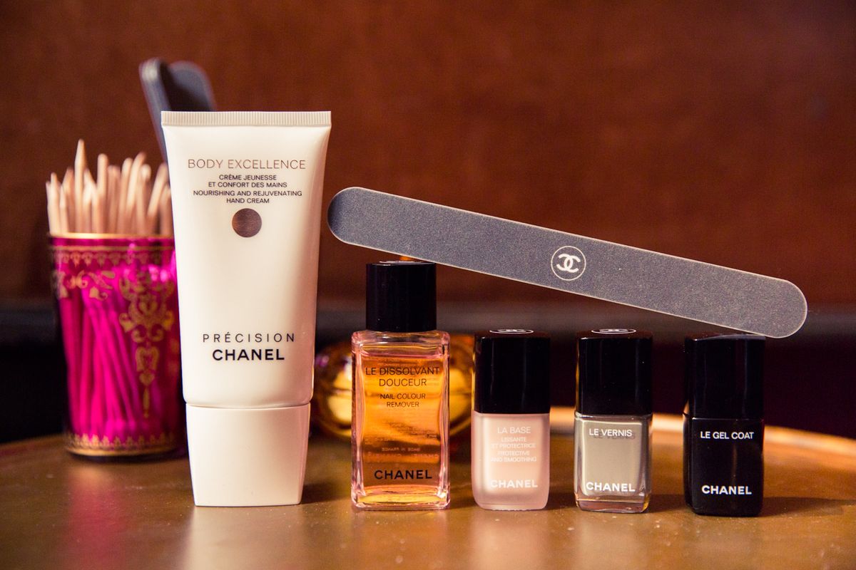 How to Remove a Gel Manicure Without Killing Your Nails