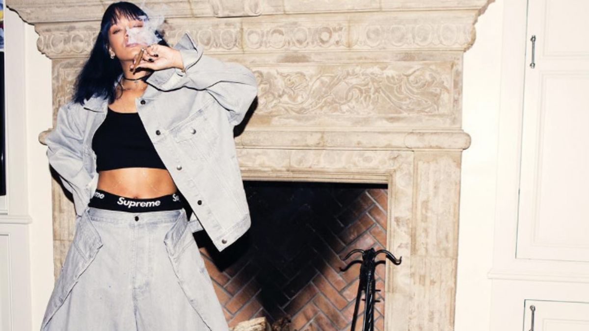 The Art of Not Giving a F*ck, as Illustrated by Rihanna