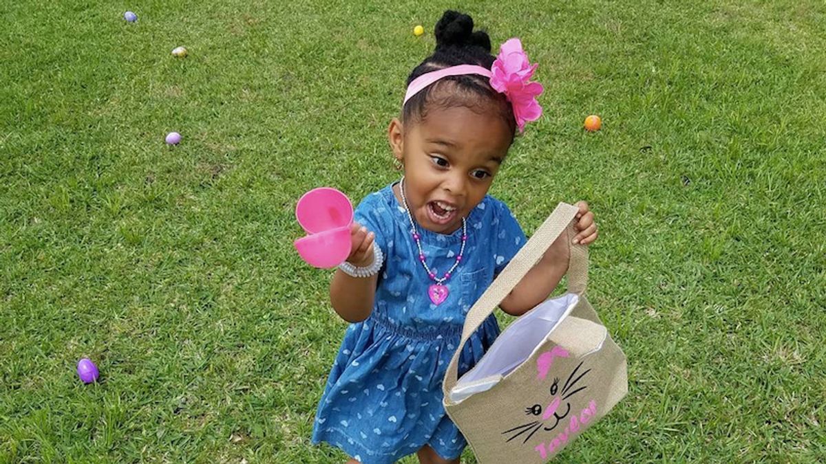 This Tiny Girl Asking Her Mom About the President Will Have You Saying “Same”