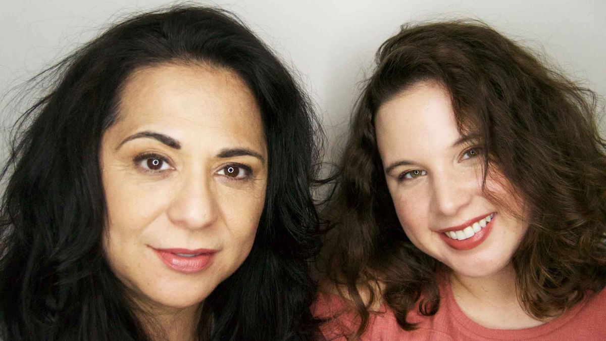 My Panamanian Mom’s Favorite Drugstore Lipstick Looks Good on Everyone