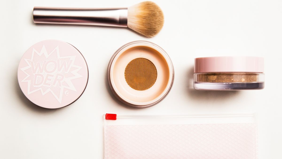 Glossier’s New Powder Is the Anti-Highlighter