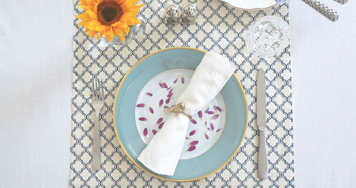 How to Host a Grown-Up Family Style Dinner for 4th of July