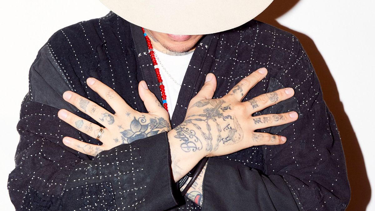 Tattoo Artists Discuss Finger Tattoos And Aftercare Recommendations Coveteur Inside Closets Fashion Beauty Health And Travel Tattoo Artists Discuss Finger Tattoos And Aftercare Recommendations Coveteur Inside Closets Fashion Beauty Health And Travel