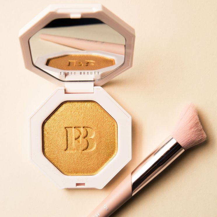 Coveteur Editors Review Rihanna S Fenty Beauty Products Coveteur Inside Closets Fashion Beauty Health And Travel