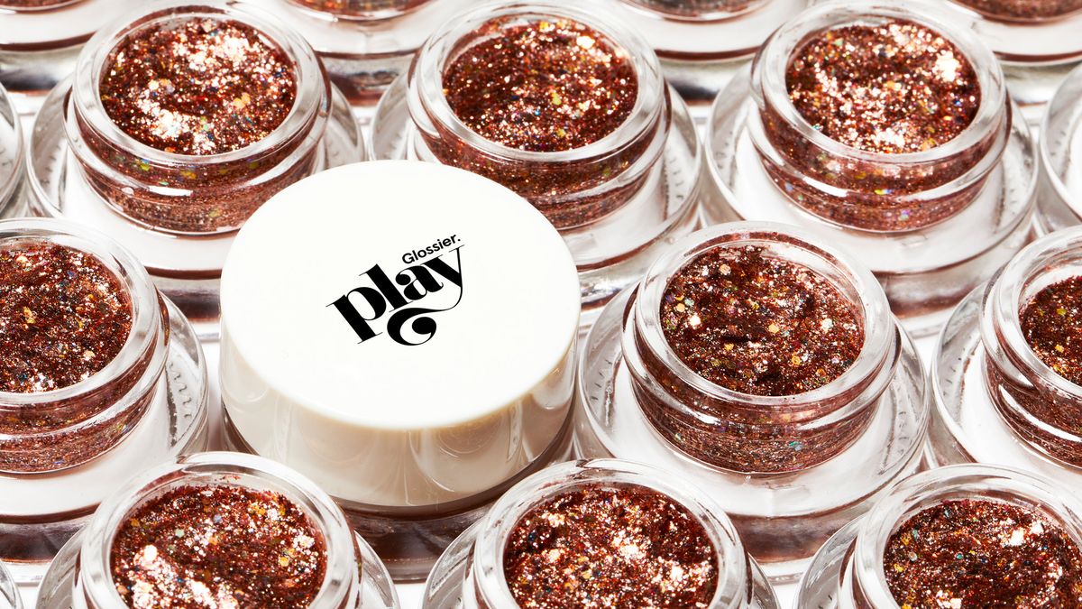 glossier play launch