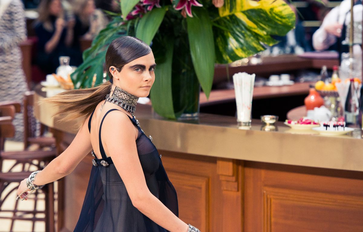 How To Fix Your Brows in 60 Seconds