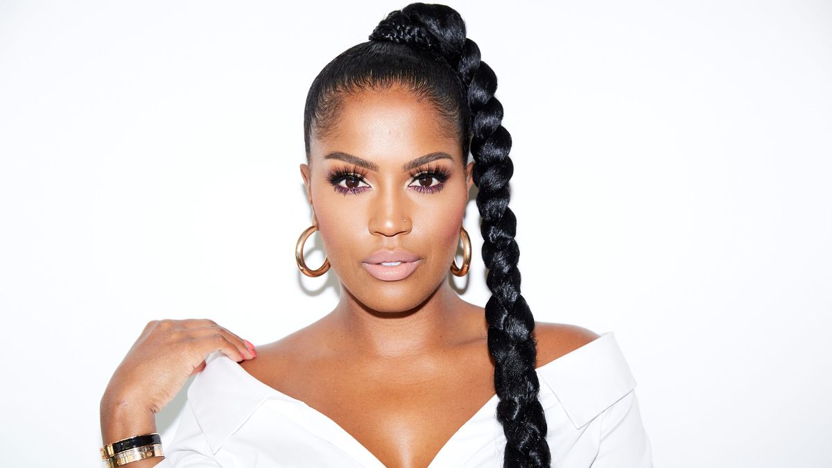 How One Influencer Went from Flat Broke to Landing a *Huge* Maybelline Contract