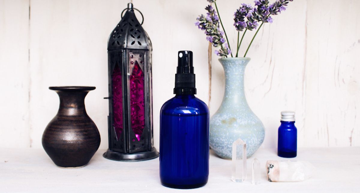 How To Make Your Own All-Natural Face Mist