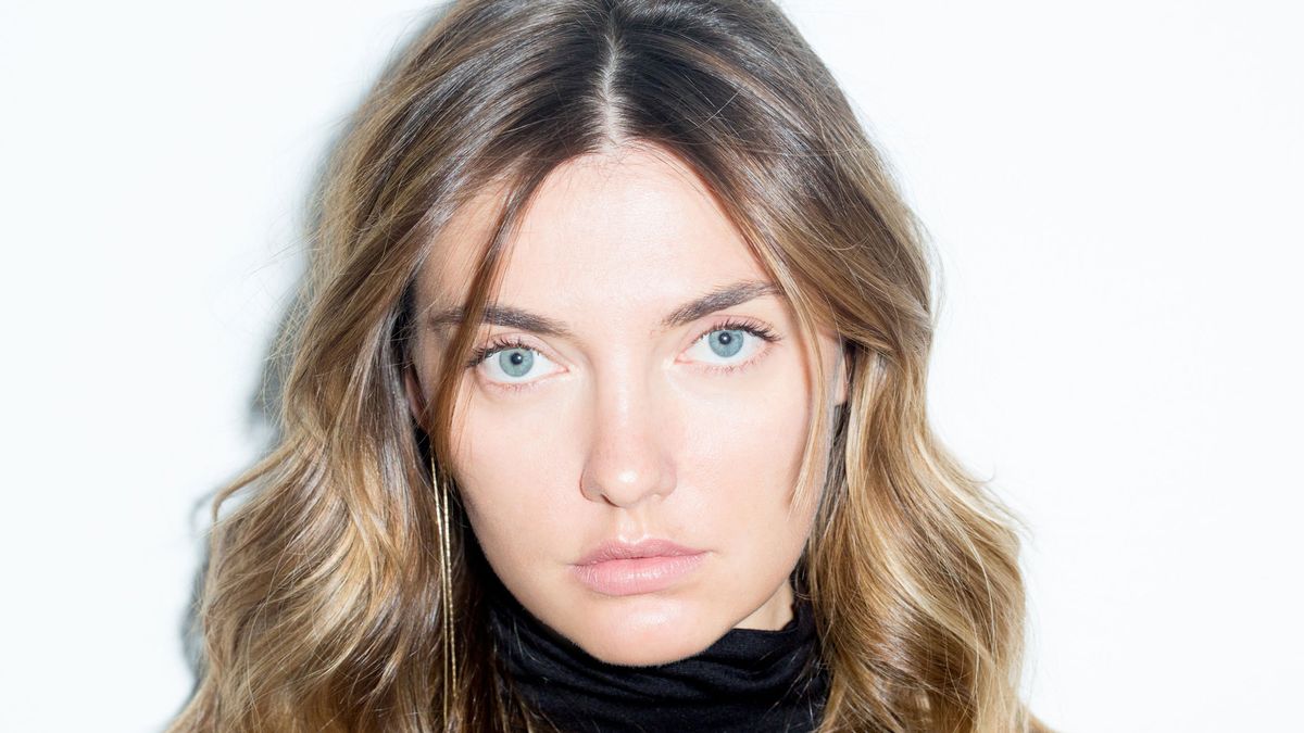 shop products for effortless summer makeup look