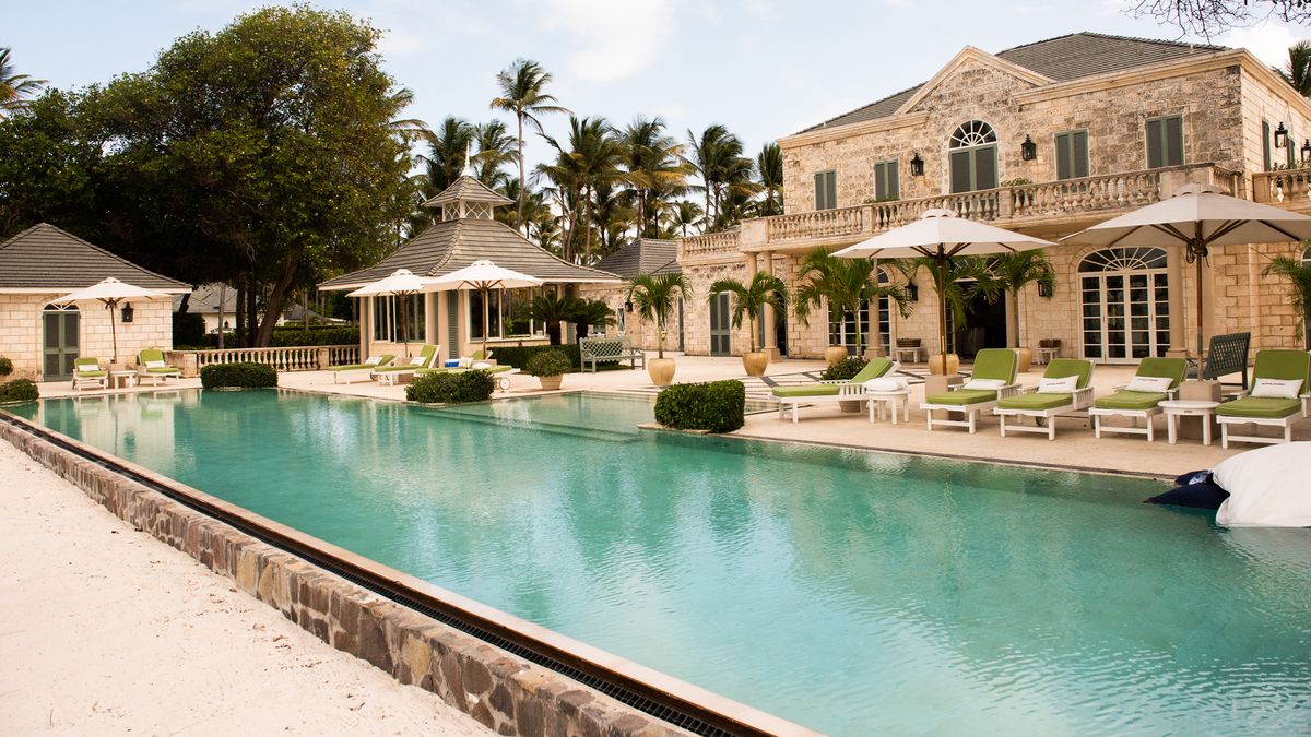 world's most instagrammable pools