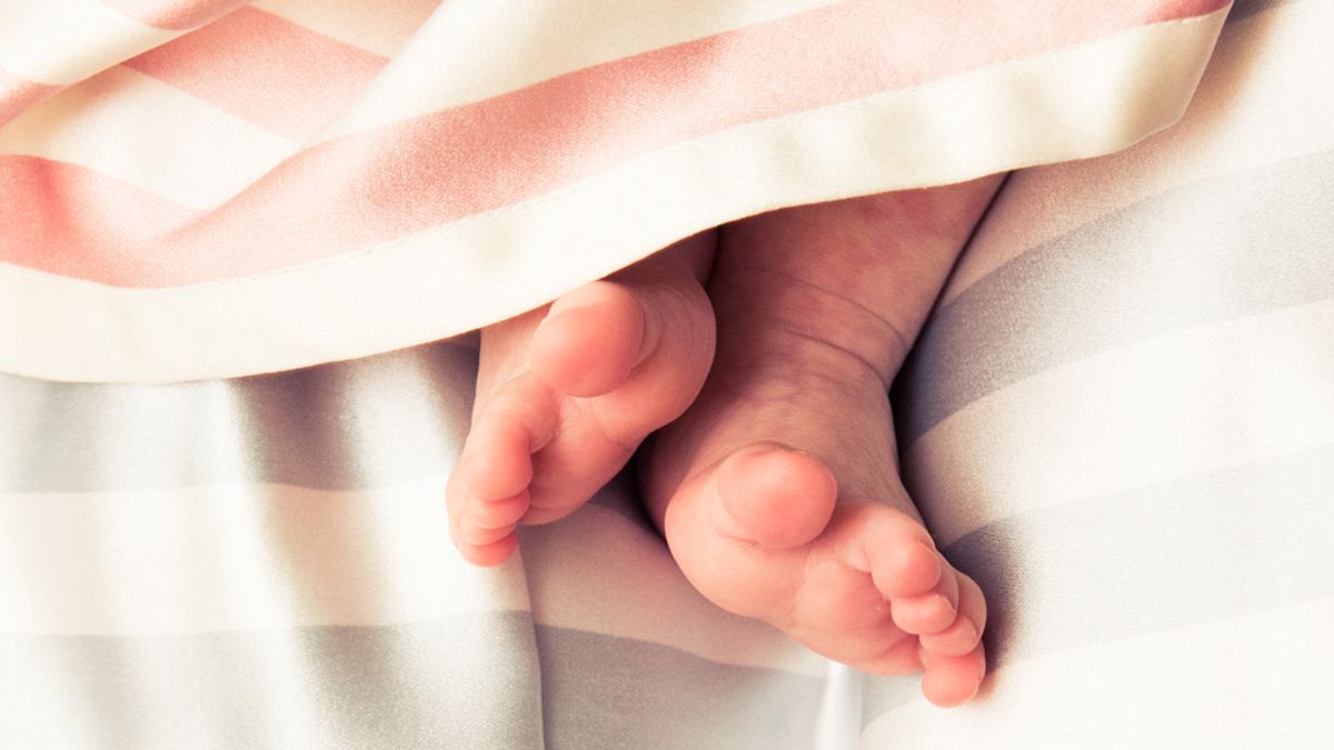 women share giving birth stories