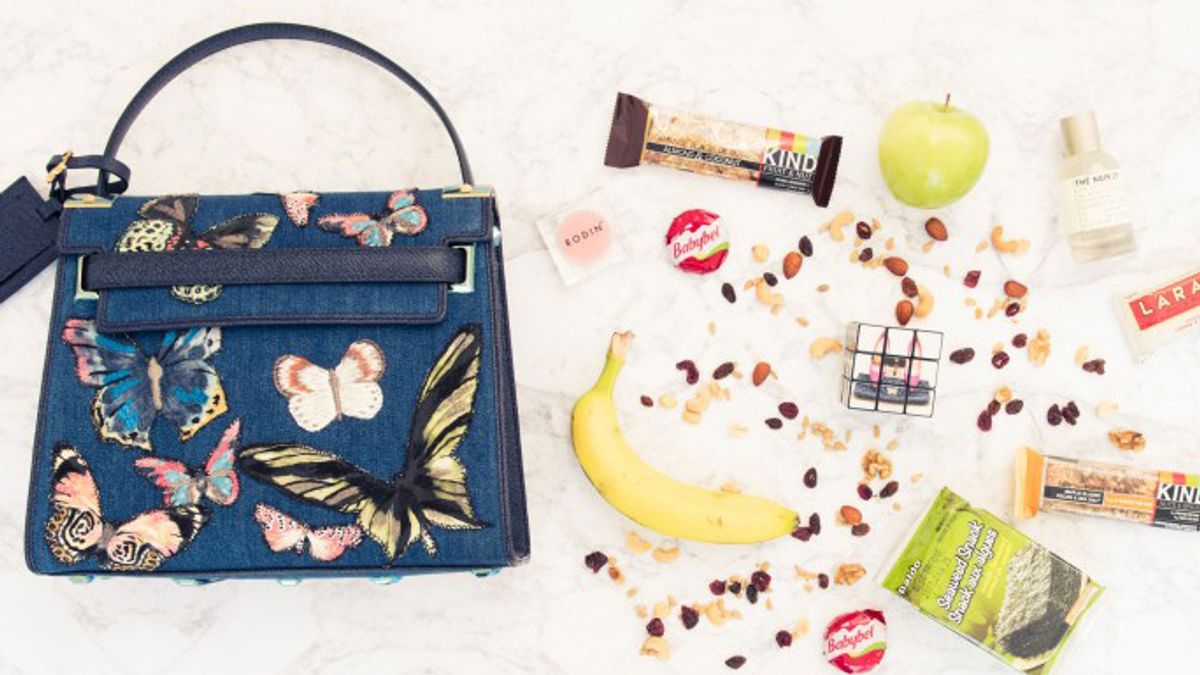 8 Healthy Airport Snacks You Can Find at Hudson News