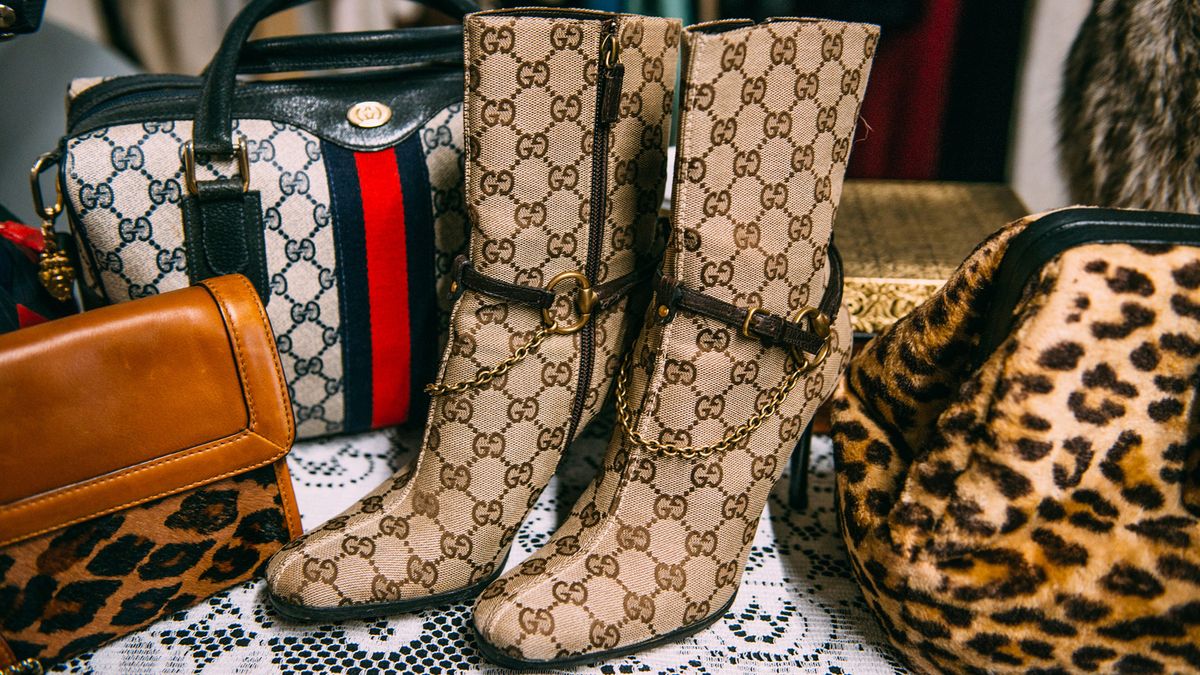 4 Designer Vintage Dealers Fashion Girls Are Obsessed With