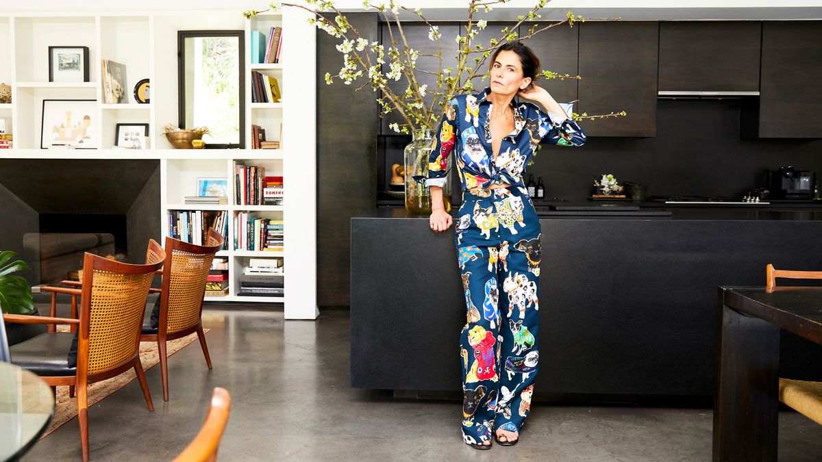 inside maryam malakpour home