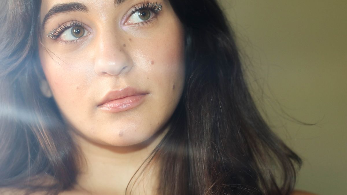 rhinestone eye makeup