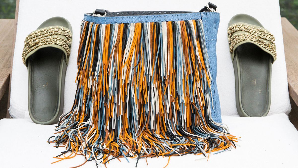 what editors pack for summer vacations