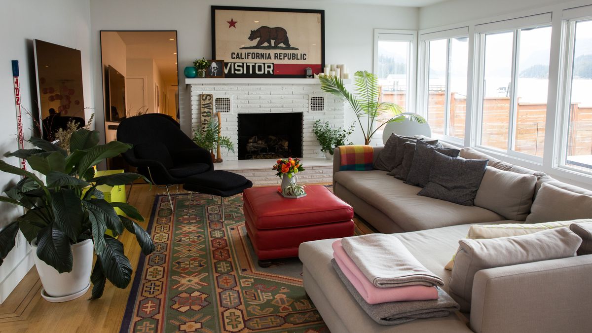 This Entrepreneur’s House Glows Pink